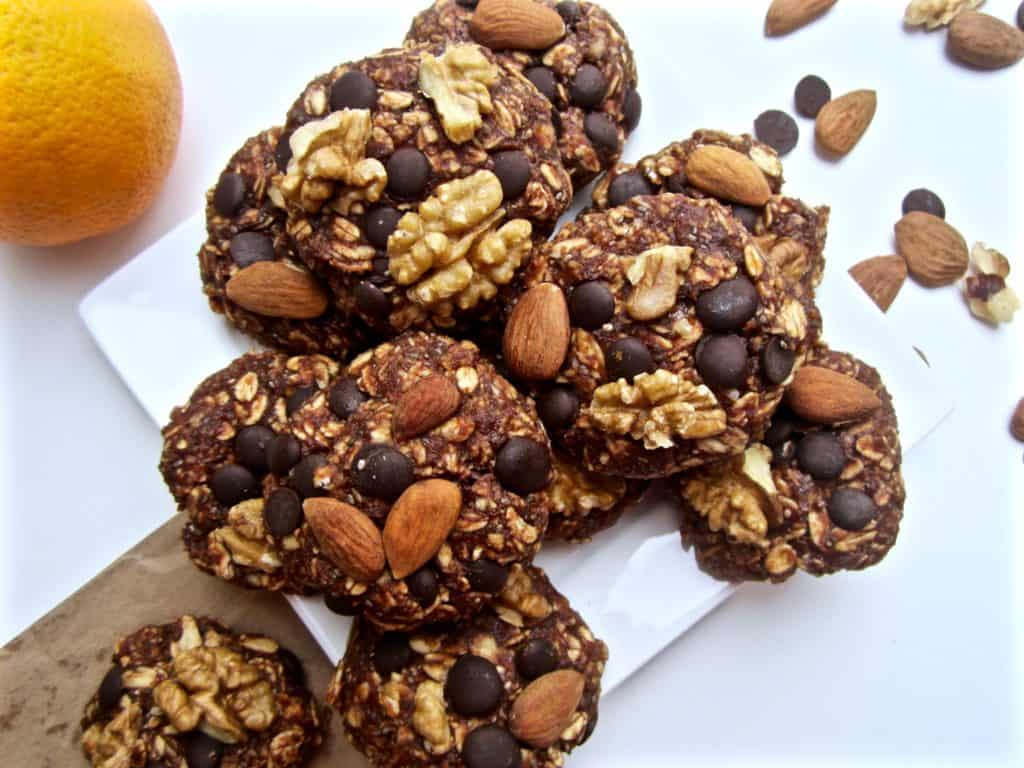 Healthy Chocolate Orange Oatmeal Cookies - vegan + gluten free + refined sugar free + no bake! | veganchickpea.com