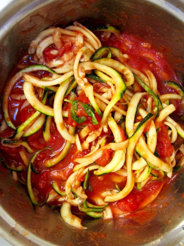 Zucchini & Squash Spaghetti Noodles in Sauce | veganchickpea.com