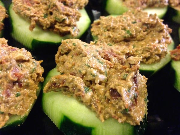 Tomato Walnut Pate - an easy vegan appetizer! Serve on cucumbers or crackers. {raw, paleo, soy & gluten free} | veganchickpea.com