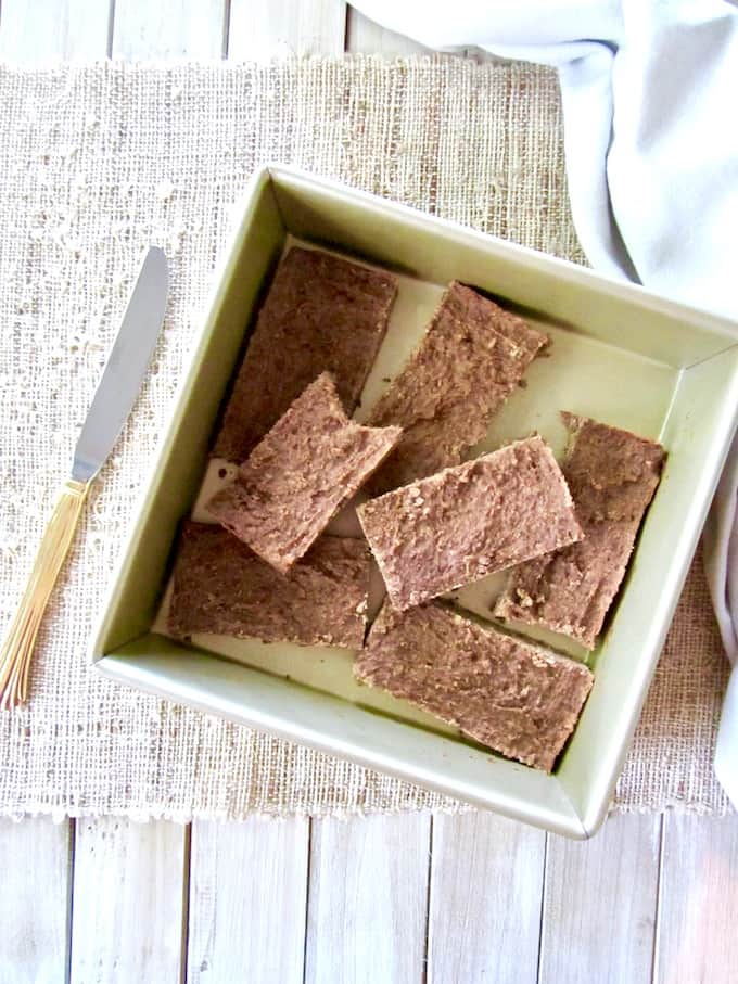 5 Ingredient Sugar Free Cinnamon Protein Bars recipe - These super simple bars use only whole foods and are packed with 15 grams of protein per bar! {flourless, sugar free, gluten free, vegan} | veganchickpea.com