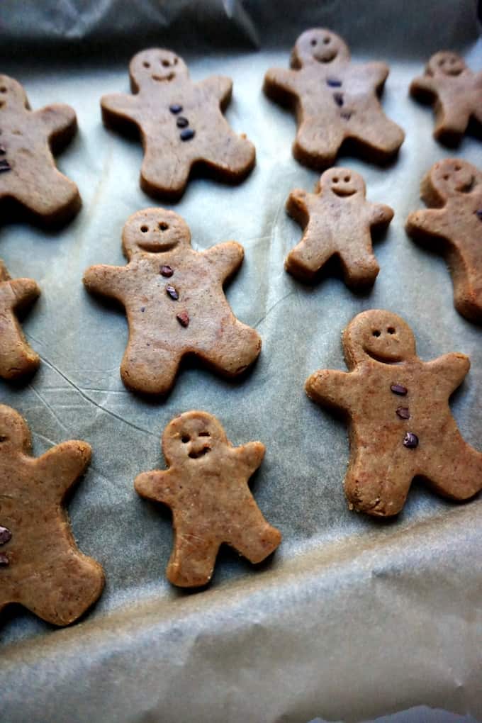 These adorable Gingerbread Men Cookies are the perfect festive holiday treat! Made with buckwheat and oat flours, these vegan and gluten free goodies are sweetened with coconut sugar, resulting in a refined sugar free Christmas cookie that you can feel good about munching on at any time of day. Cookies for breakfast, anyone?