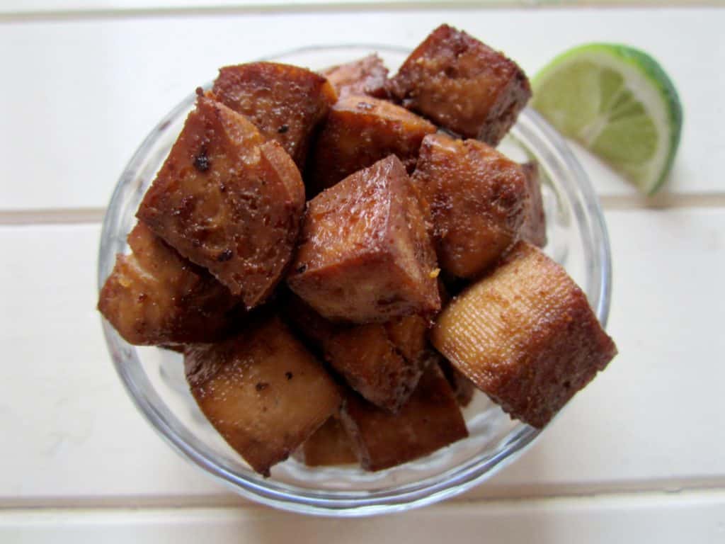 Asian Baked Garlic Tofu - easy, versatile and mess free! | veganchickpea.com