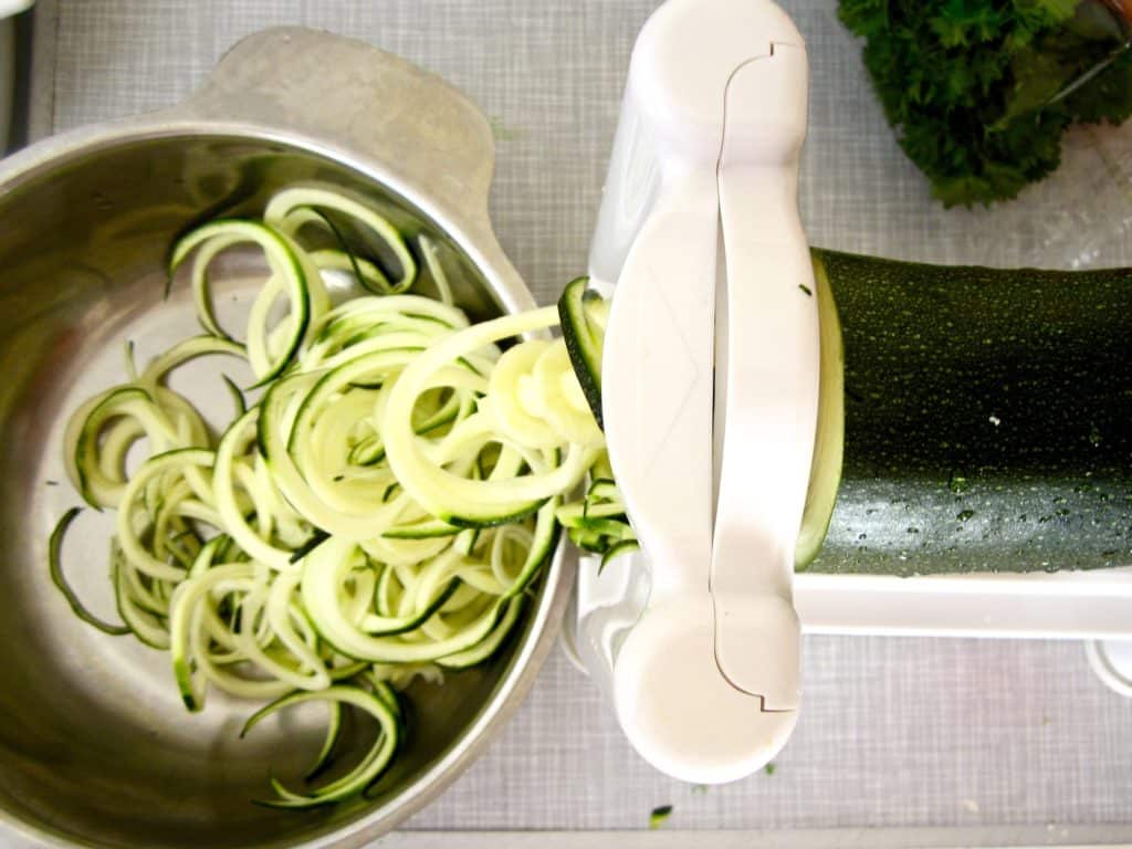 How to Make Zucchini & Squash Spaghetti Noodles | veganchickpea.com