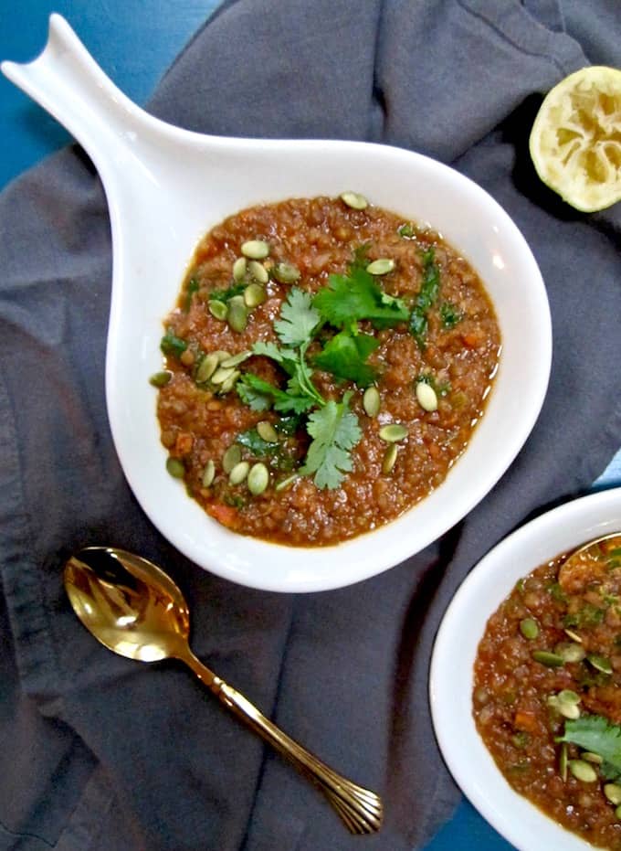 Vegan Red Lentil Stew Recipe - super healthy and 17 grams of plant powered protein per bowl! | veganchickpea.com