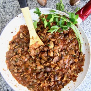 Vegan Mushroom Stroganoff Recipe - a healthier and lighter take on the classic, plus a review of the ‘Vegan in 15’ Cookbook! | veganchickpea.com