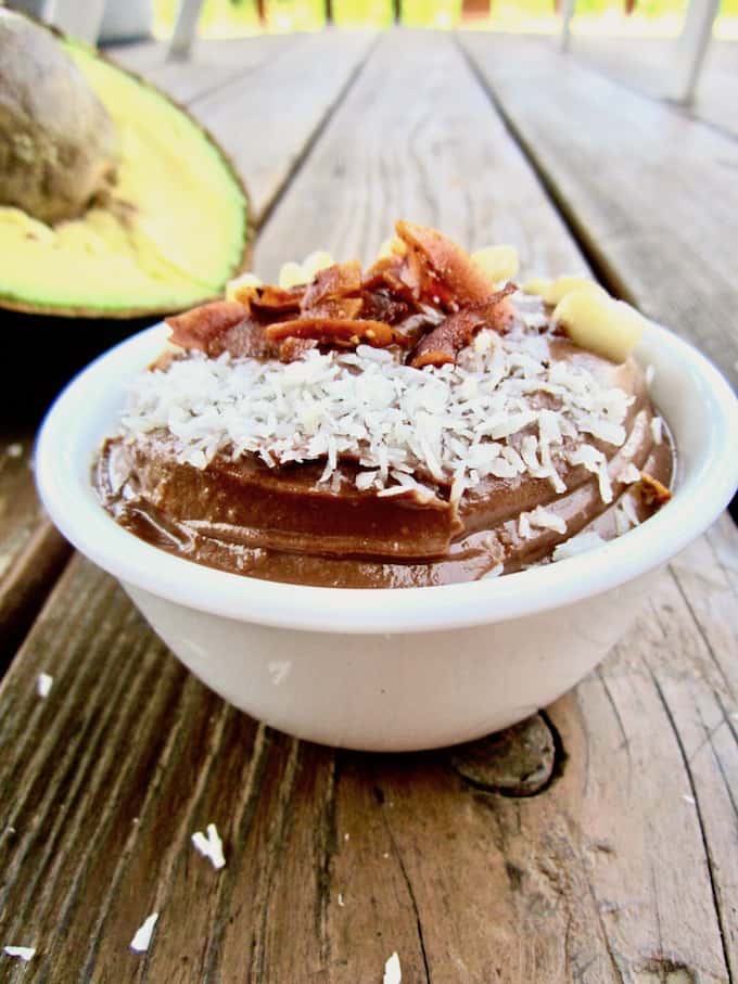 Chocolate Peanut Butter Pudding with Coconut Bacon - a delightful combo of the classic peanut butter and chocolate, PLUS a sweet and savory topping of coconut bacon! refined sugar free + vegan + gluten free | veganchickpea.com